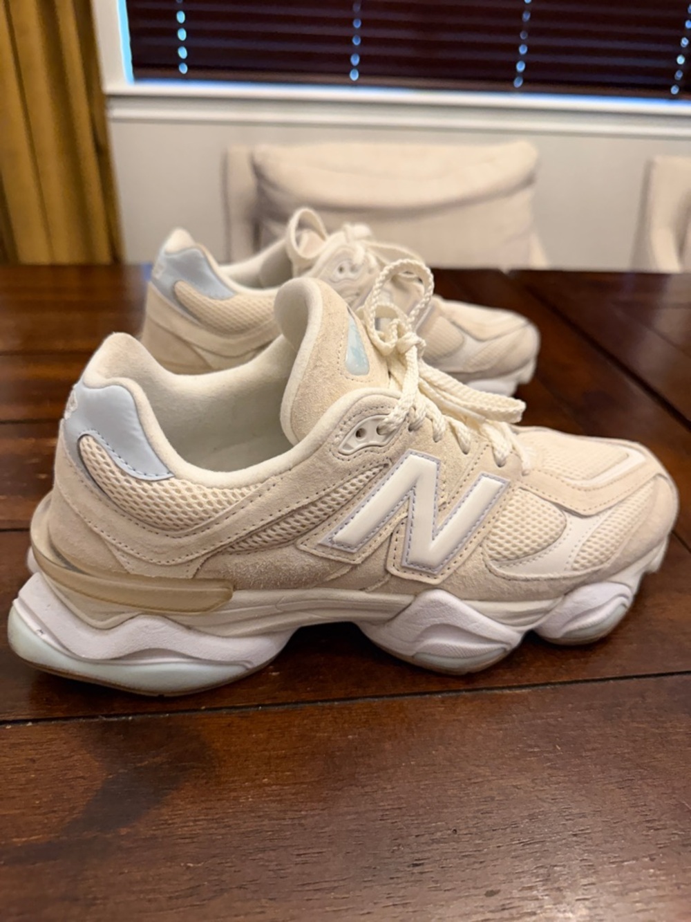 New Balance 9060 Light Bisque/Light Cloud